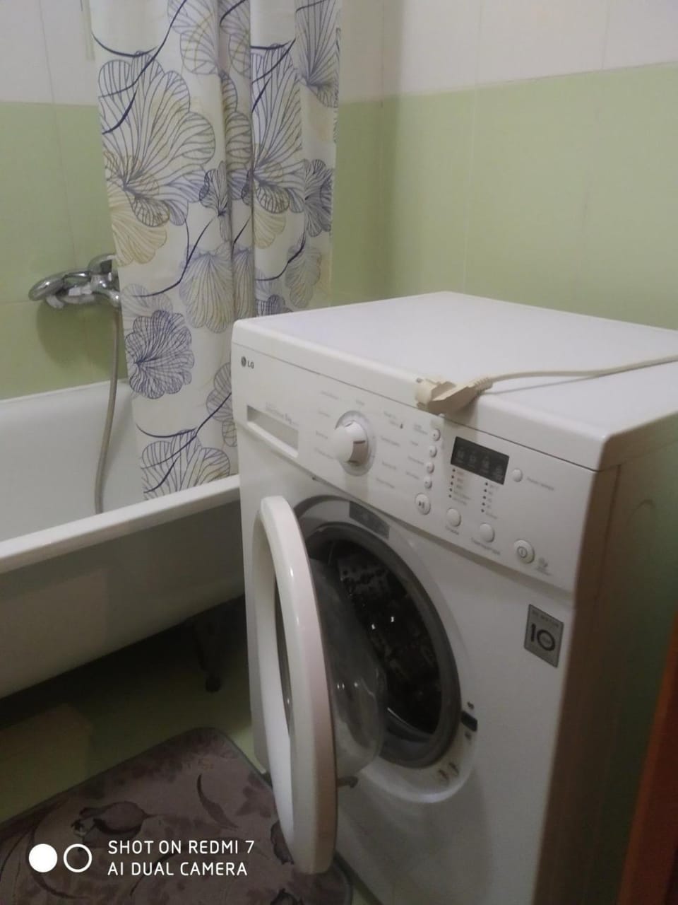 Чудова квартира біля ТРЦ Лавина Apartment in Ukraine