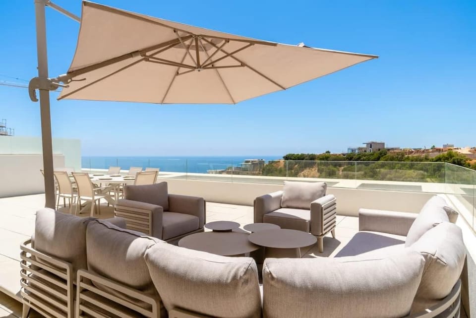 View (from property/room), Balcony/Terrace, Seating area, Sea view