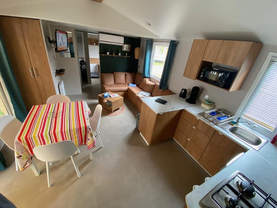 La Plage 4 étoiles emplacement C04 8 personnes 3 chambres 2 SDB Apartment in Mimizan