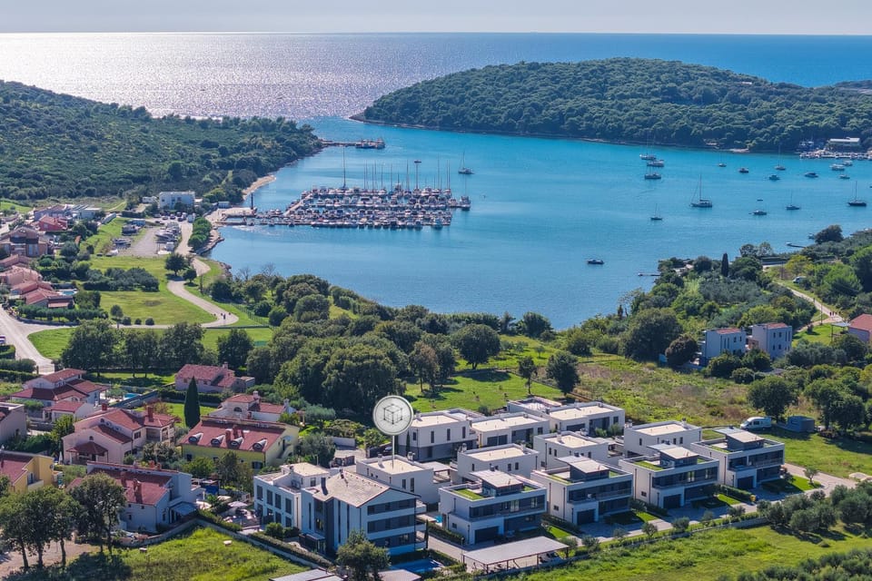 Nearby landmark, Day, Natural landscape, Bird's eye view
