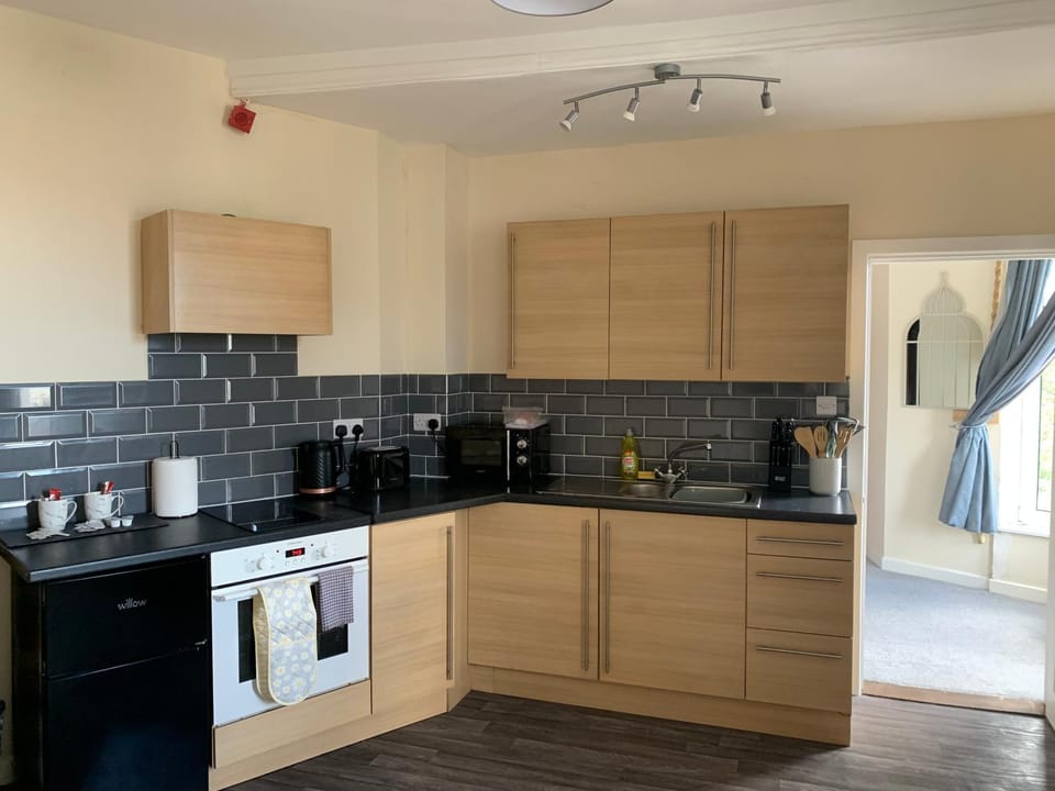 155 studio 6 - Uplands - Smart Tv Bed and Breakfast in Swansea