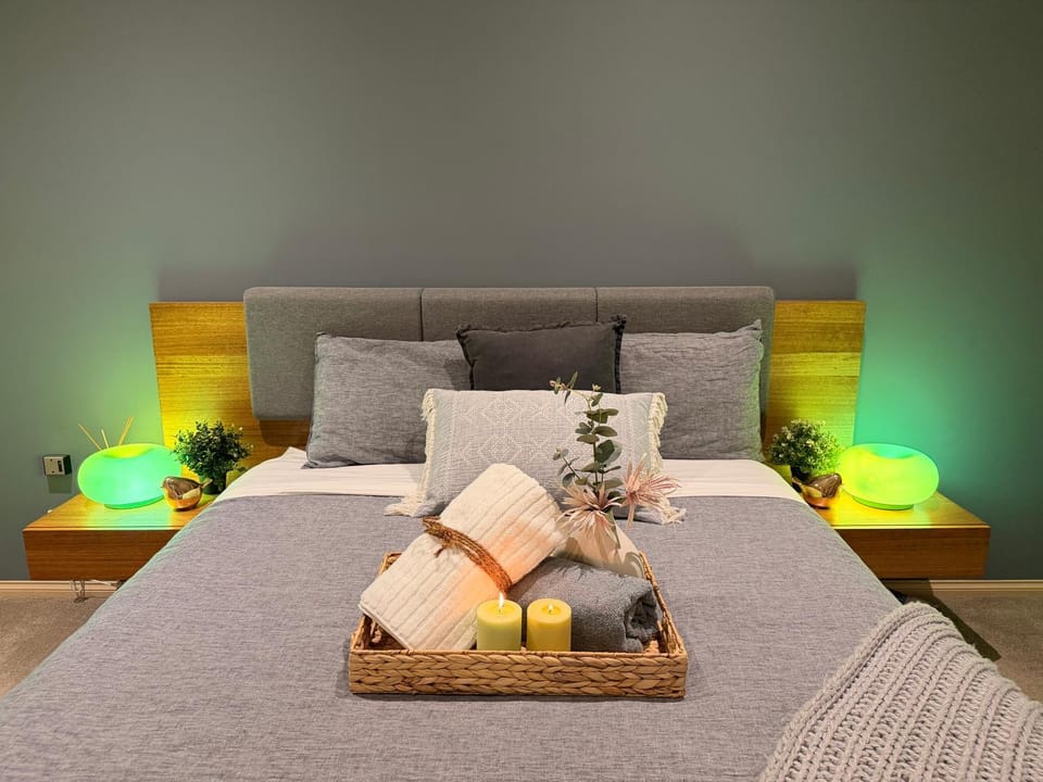The Tournament House - Luxe Golf Resort Sanctuary Lakes - 20km to Melbourne CBD House in Melbourne