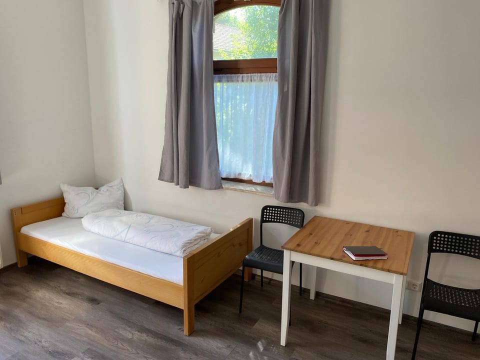 Hostel Zum Wasserfall Hostel in Thuringia, Germany