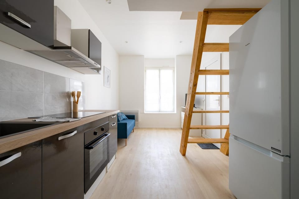 Kitchen or kitchenette, stove