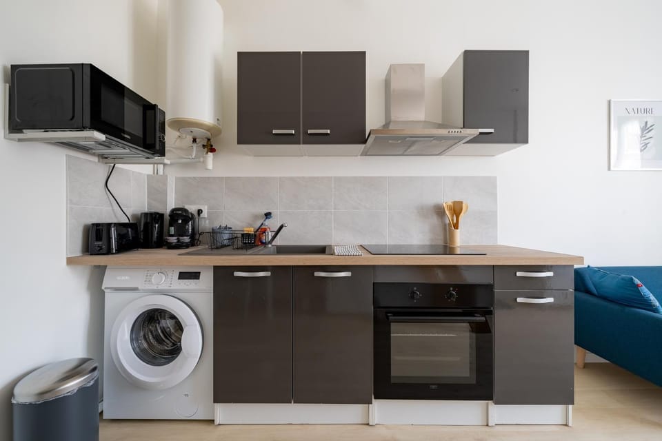 Kitchen or kitchenette, stove