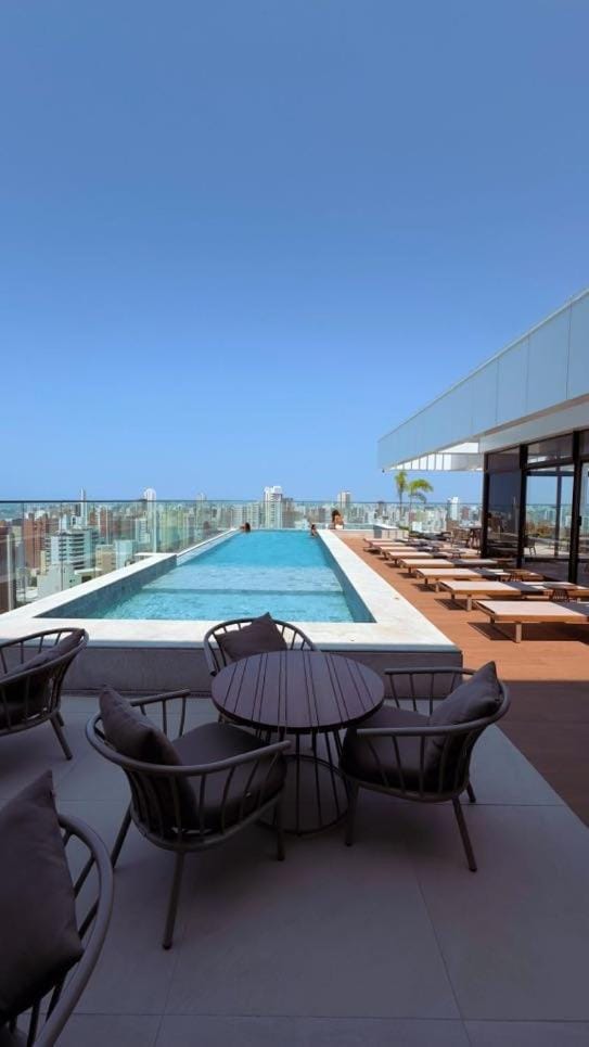 Hospede-se com charme e praticidade no Meireles Apartment in Fortaleza