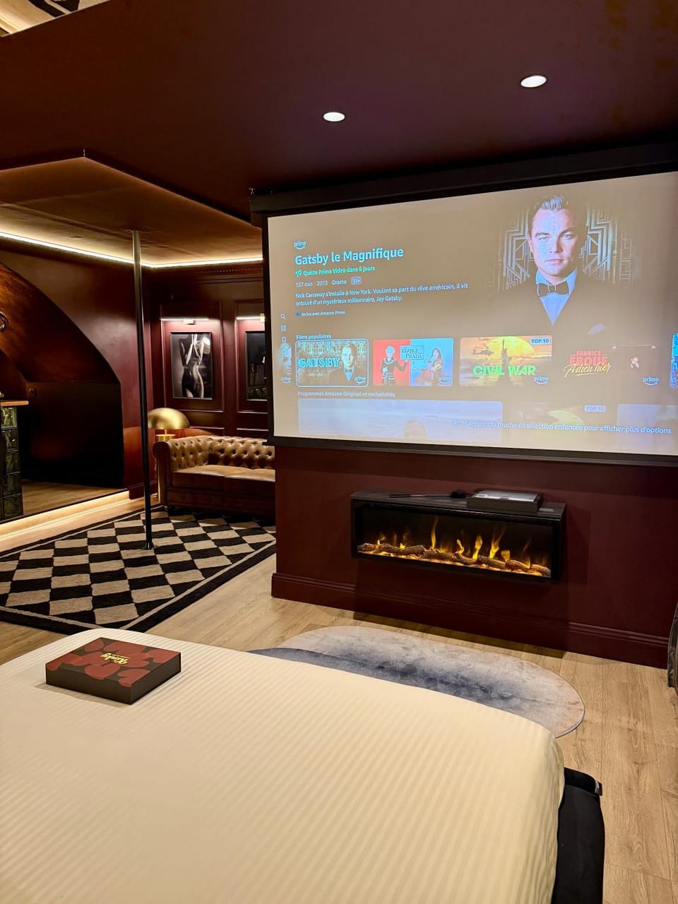 Luxury Love Room - Balneo - Cinema Apartment in Grasse