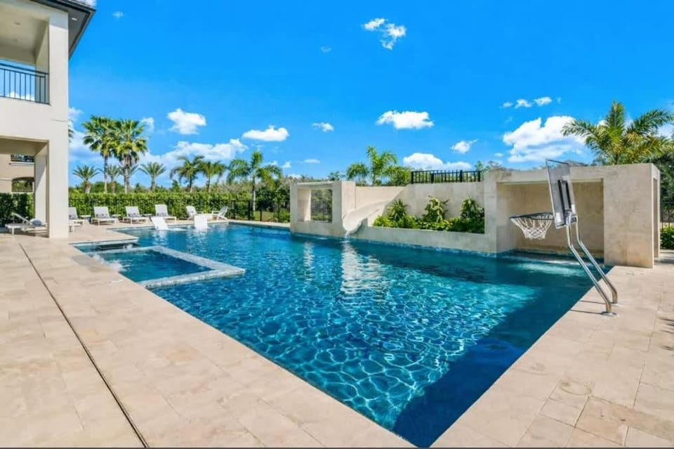 Wondara Retreat - Golf Sim - Star Wars-Frozen-Lego Batman-Pool W-Slide by Disney House in Four Corners
