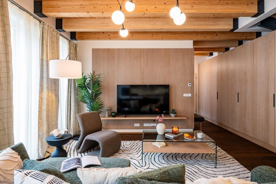 Prague Days - Luxurious 3BDR Maisonette w AC & Balcony & Desk Apartment in Prague