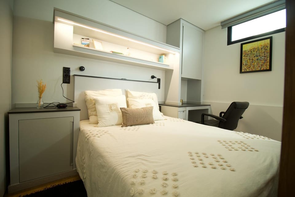 Bed, Photo of the whole room, Bedroom