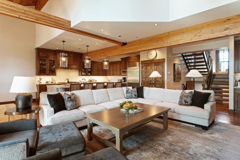 Stag Lodge at Deer Valley Resort - Four Bedroom Residence with Loft and Spa #29 Apartment in Park City
