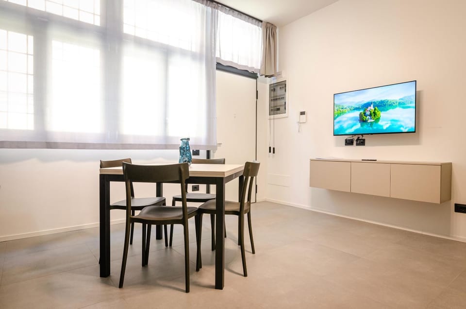 Saffi Loft, Free Parking Apartment in Bologna