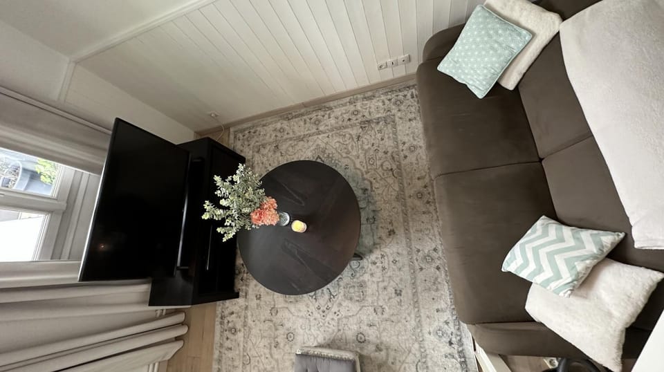 Small House in Belleville Paris Apartment in Paris