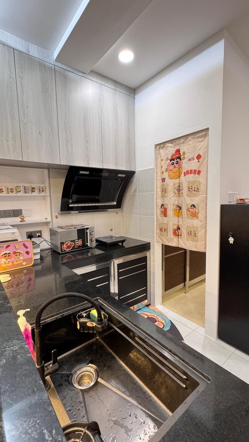 Kitchen or kitchenette
