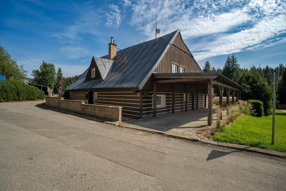 Property building, Parking