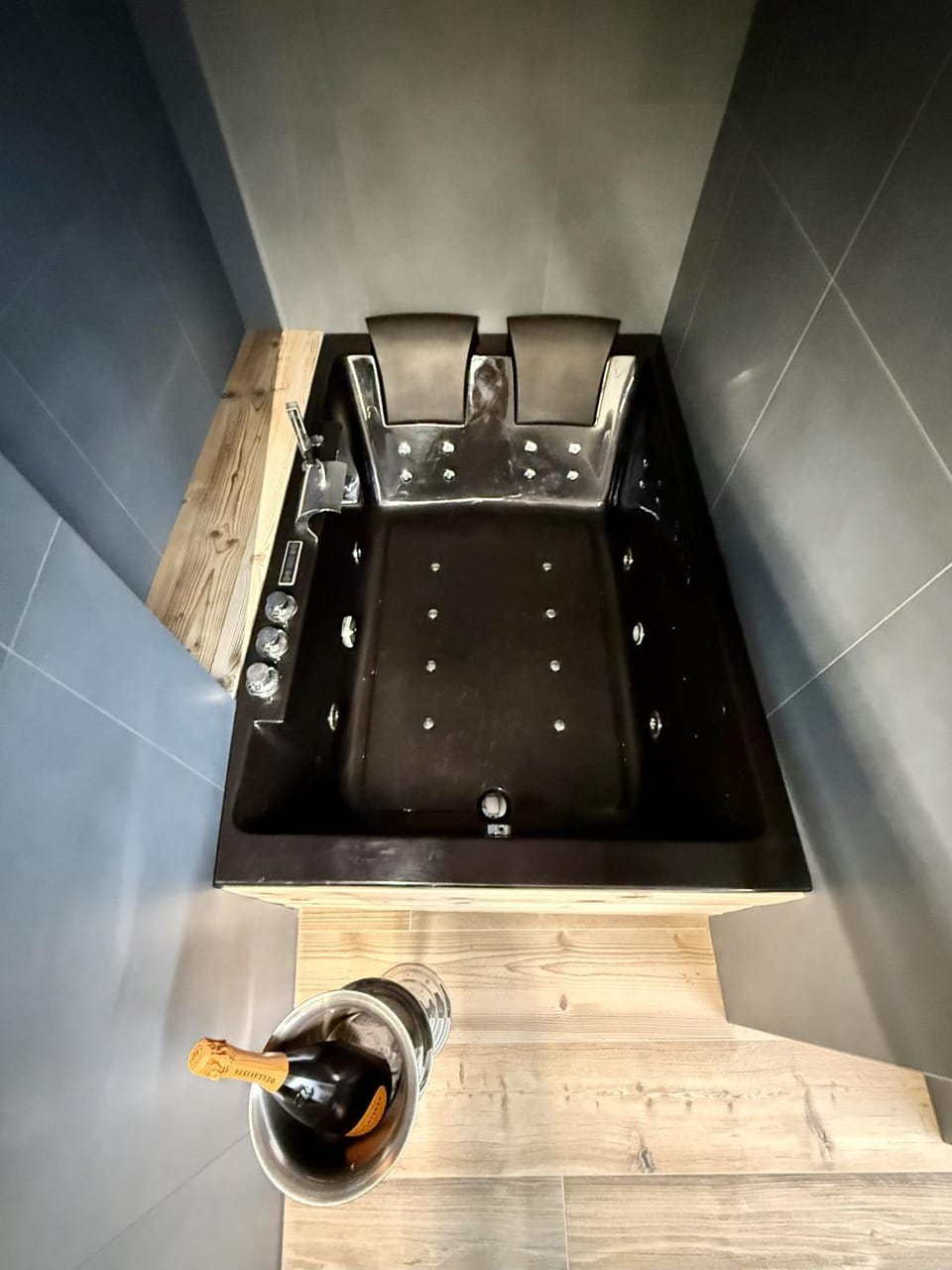 Mulini 22 - Eco Suite & Spa Apartment in Province of Brescia