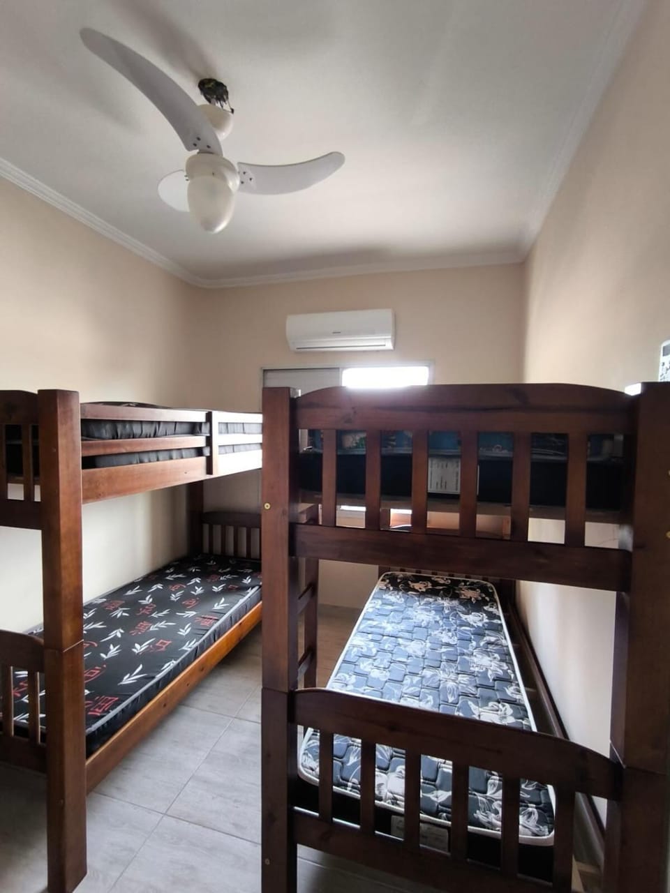 Cobertura Enseada Apartment in State of São Paulo