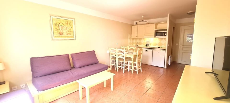 Apartment with view in Roquebrune-sur-Argens Apartment in Sainte-Maxime