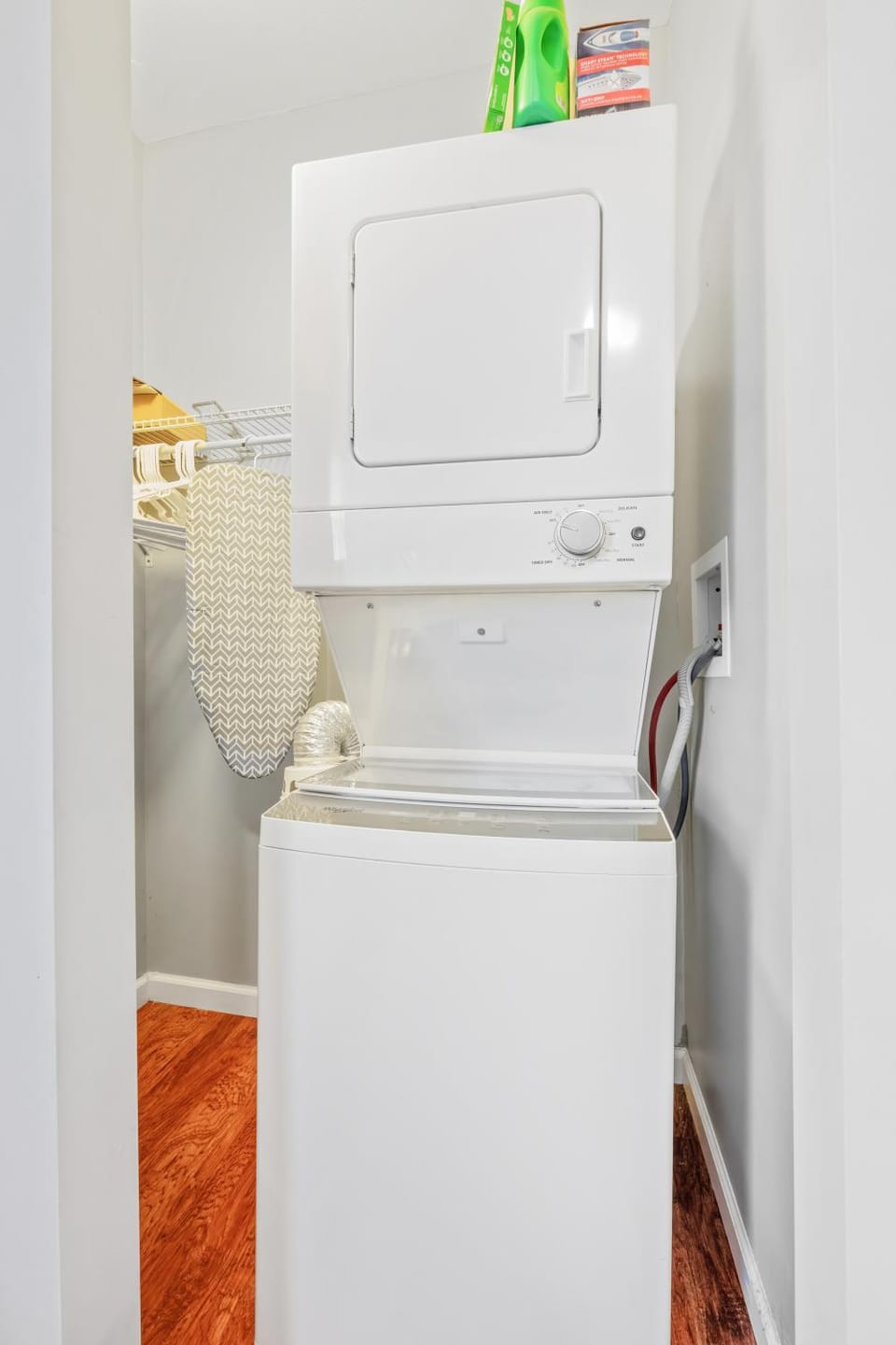 Cozy Little Italy Apt Fast Wifi Pet Friendly Apartment in Cleveland Heights