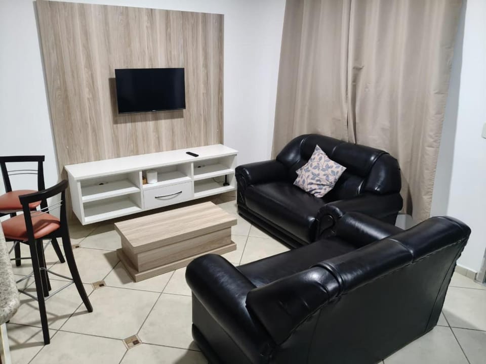 Communal lounge/ TV room, TV and multimedia, Living room, Seating area, Evening entertainment