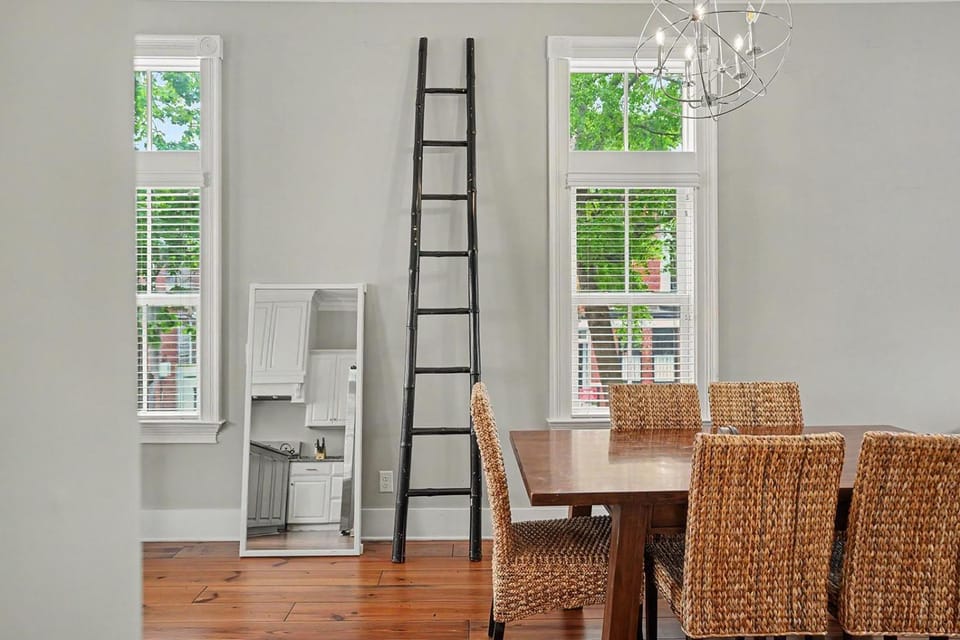 Howard Grande Main + Garden by Lucky Savannah House in Savannah