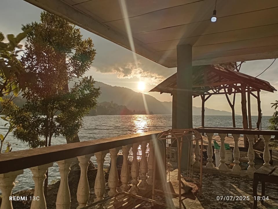 Nearby landmark, Natural landscape, Balcony/Terrace, Lake view, Sunset