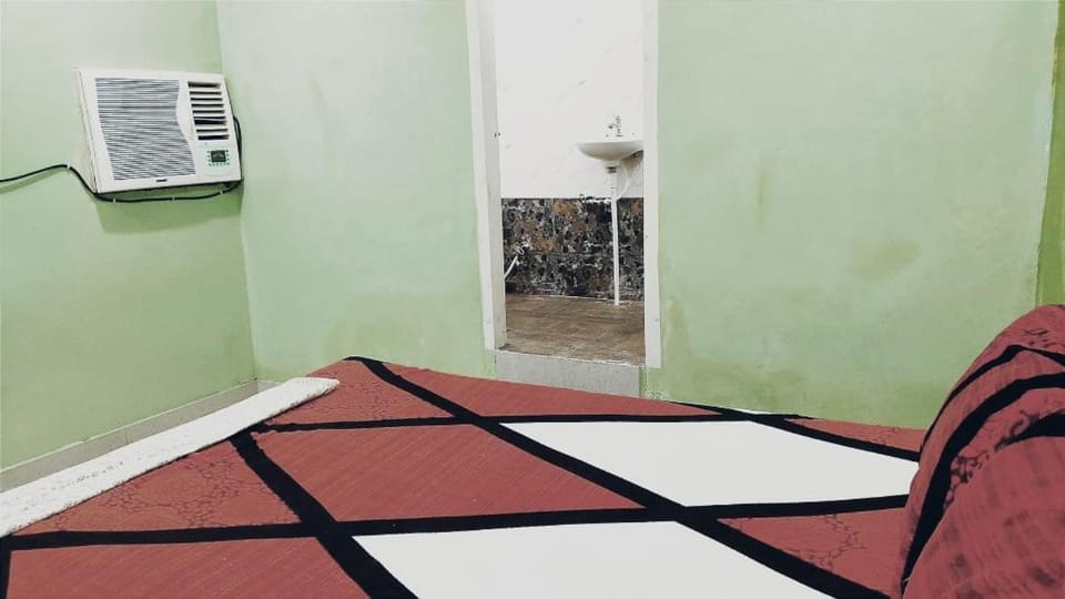 DEEPAK HOMESTAY & PALACE - Near Celebration Mall & Market - In Budget Rooms Hotel in Punjab, India