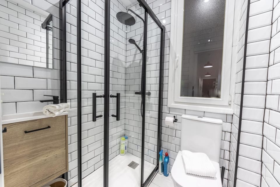 Shower, Bathroom