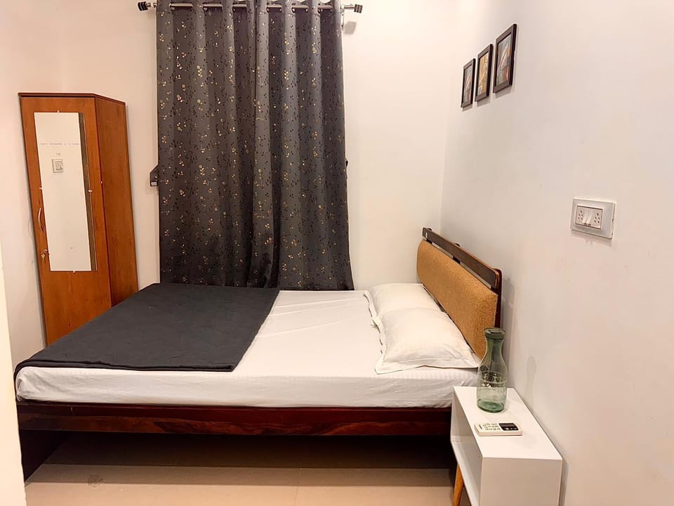 Vibes stay in 3 Country House in Hyderabad