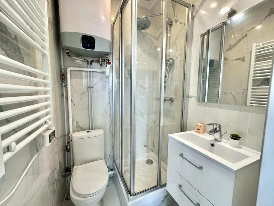 364 Suite Deneuve -Cosy Apartment Paris Center Apartment in Paris