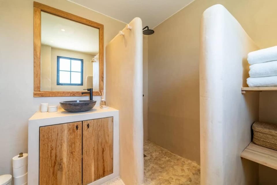 Shower, Bathroom, towels