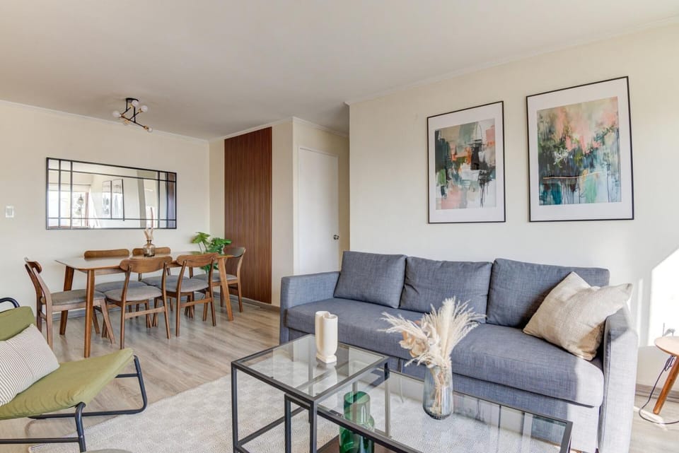 Unico. 7 pax. Ideal flia. Amplio. 3 dormitorios. Apartment in Providencia