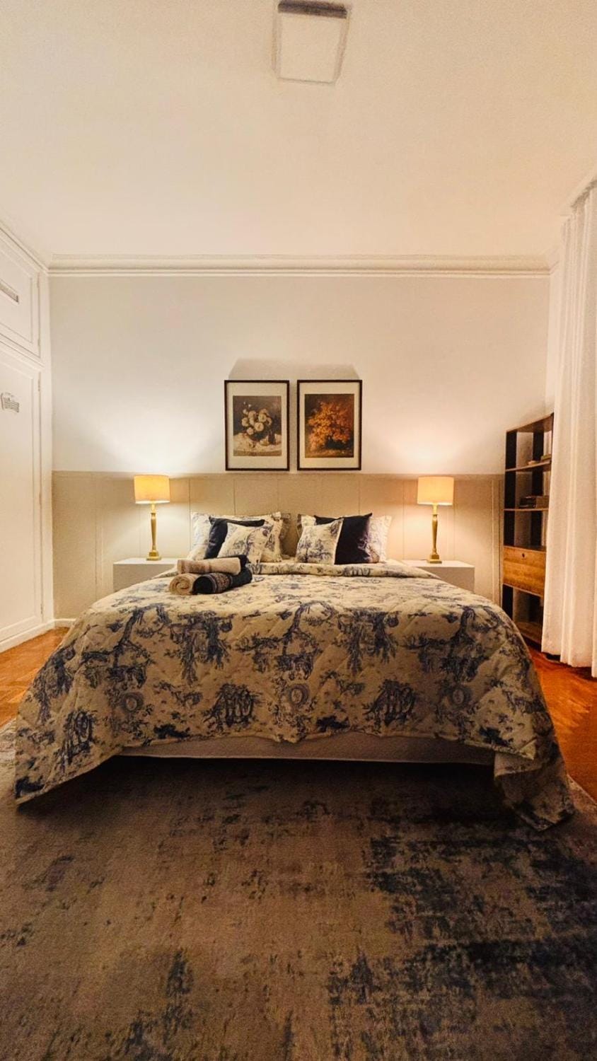 Bed, Photo of the whole room