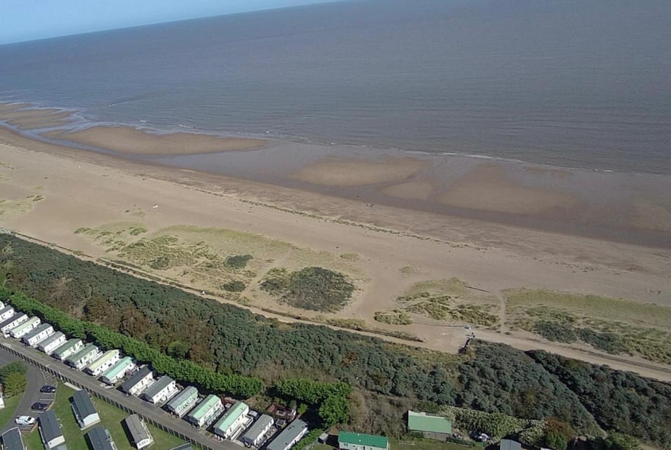 2 Bedroom Chalet Sleeps 6 -Free Parking -Tv -WiFi Chalet in Chapel Saint Leonards