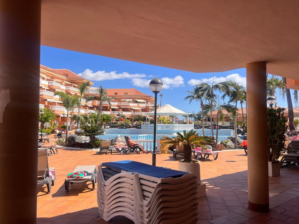 Natural landscape, Swimming pool, sunbed