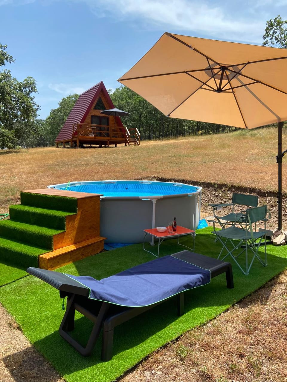 Swimming pool