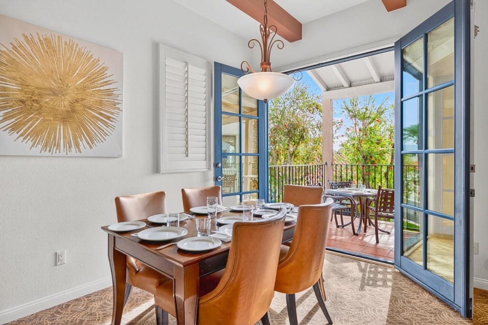 LV372 Upstairs Legacy Villa 3BD-3BA near Main Pool Apartment in Indian Wells