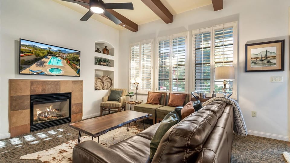 LV353 Downstairs 3BD-3BA Near Main and Kids Pool Apartment in Indian Wells