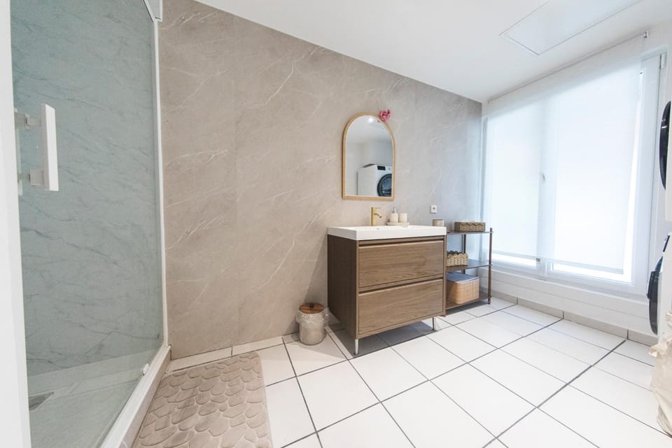 Loft Station Parking Video Projector near Tours Apartment in Tours