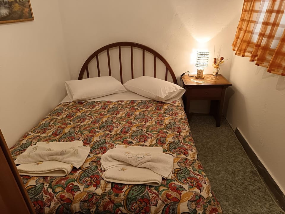 Ξενώνας Ρούμελη Apartment in Peloponnese, Western Greece and the Ionian