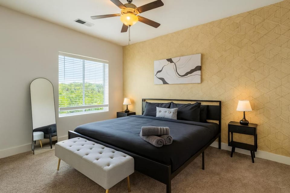 Luxury 2BR Condo Steps from UAB Campus 4th Apartment in Vestavia Hills