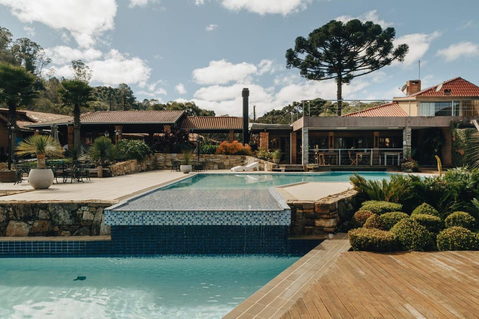 Swimming pool, Swimming pool