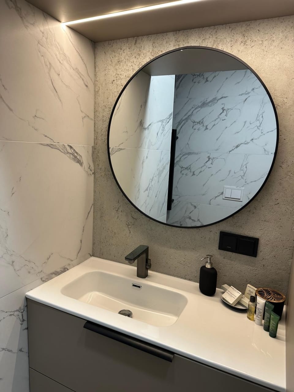 Property building, Bathroom