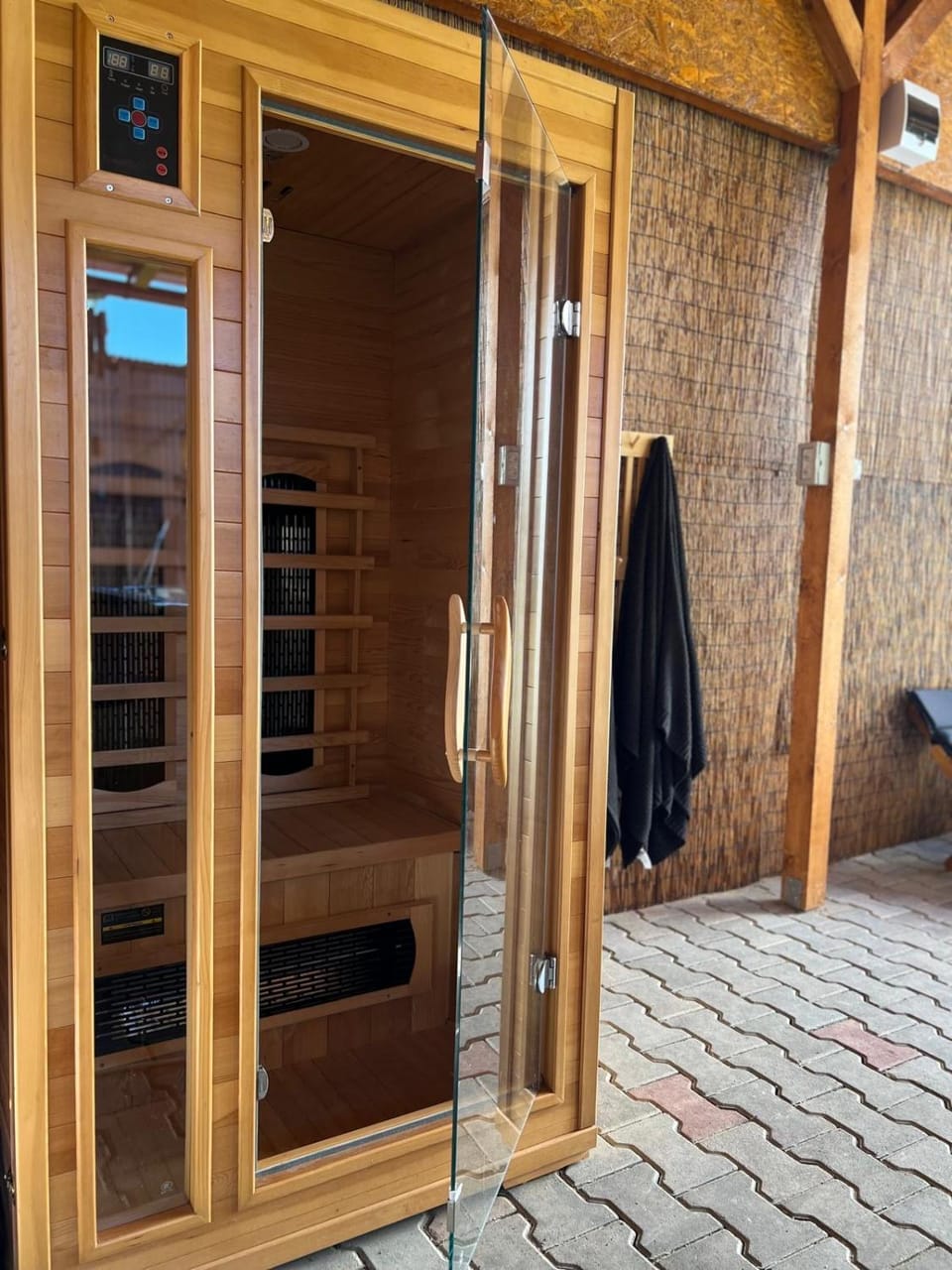 B&B House Apartment in Timiș County
