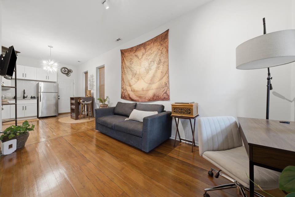 Living room, Photo of the whole room, Seating area, Dining area