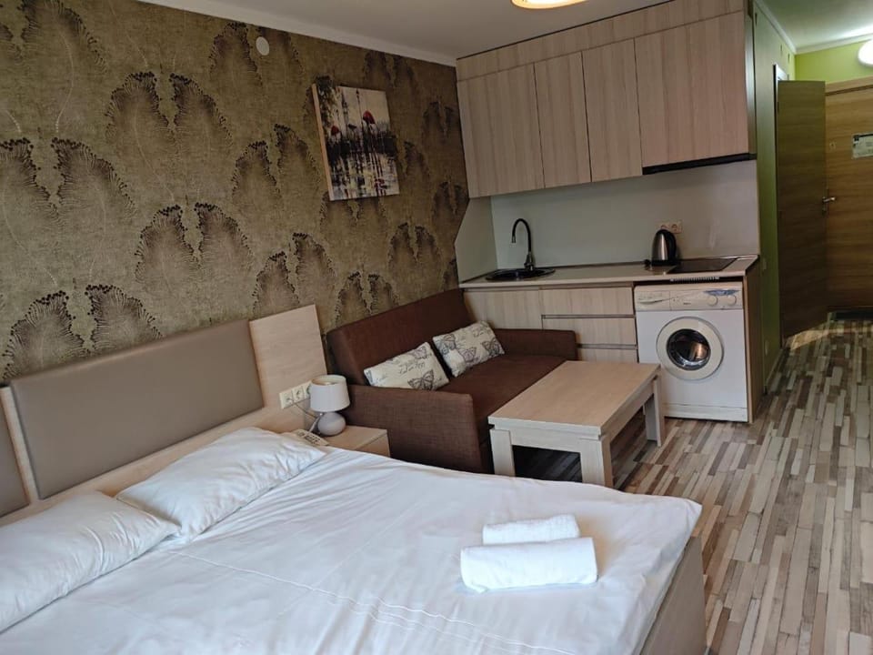 Kitchen or kitchenette, Photo of the whole room