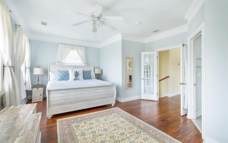 Mandy's Veranda by Lucky Savannah House in Savannah