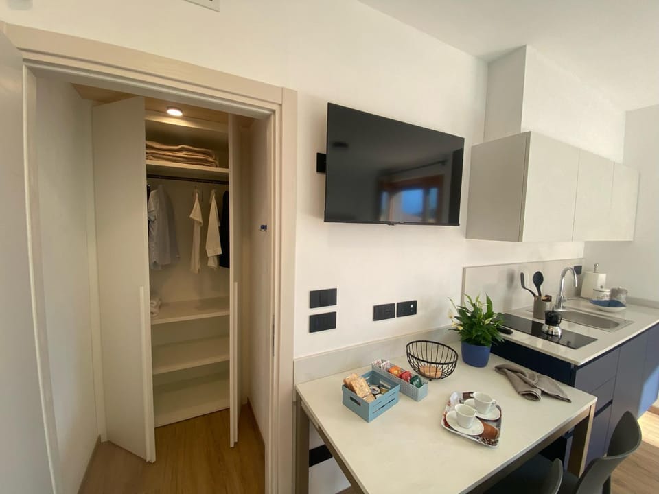 Alaska House - Yukon Room Apartment in Trentino-South Tyrol
