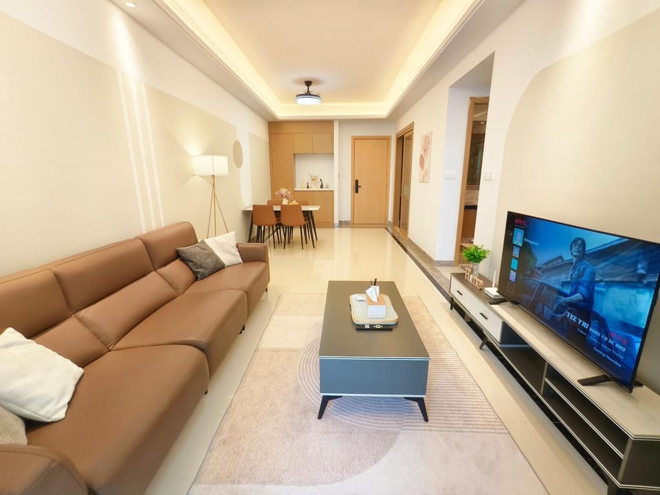 R&F Sea View 2BR New Luxury Design 5pax, Pet Friendly 1CP Netflix I CIQ RTS High Floor Unblock Super Sea View Apartment in Johor Bahru