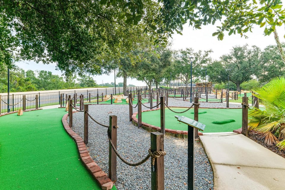8 Mi to Disney: Pet-Friendly Apt w/ Resort Perks Apartment in Four Corners